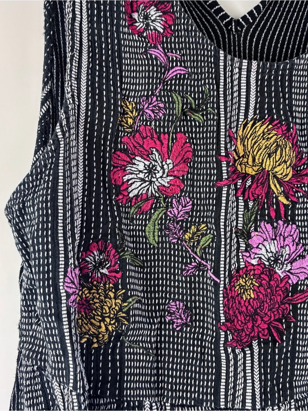 Anthropologie Embroidered Top - Picture 3 of 8